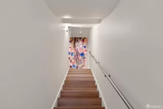 Photo #4: 424060122 Listing