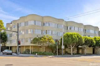 Photo #3: 424060194 Listing 