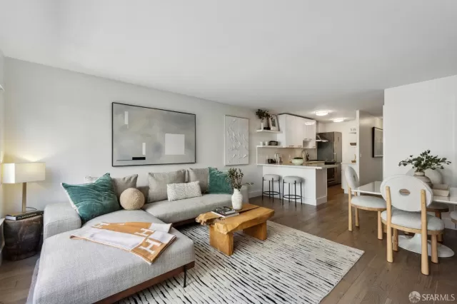 MLS: 424060242 Condo For Sale