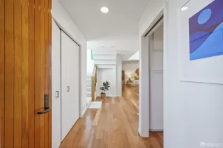 Photo #5: 424060292 Listing 