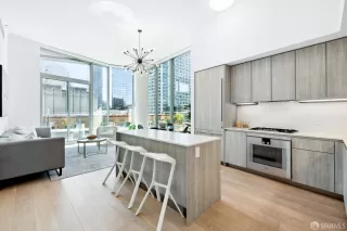 Photo #6: 424060502 Listing