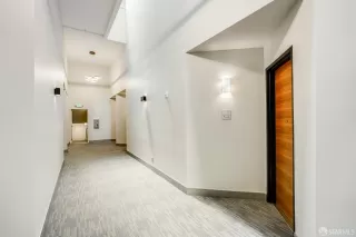 Photo #3: 424060738 Listing