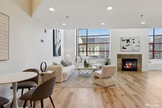 Photo #5: 424060738 Listing