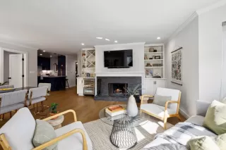 Photo #3: 424060768 Listing