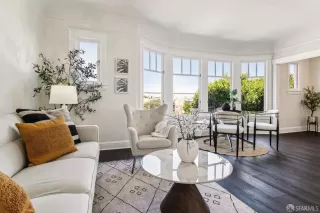 Photo #1: 424061278 Listing 