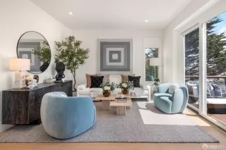 Photo #5: 424062012 Listing