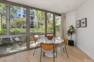 Photo #6: 424062122 Listing