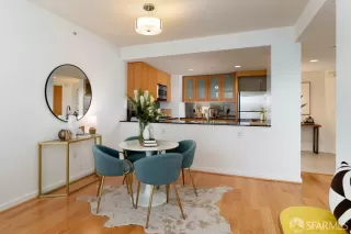 Photo #6: 424062489 Listing