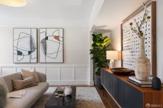 Photo #4: 424062561 Listing