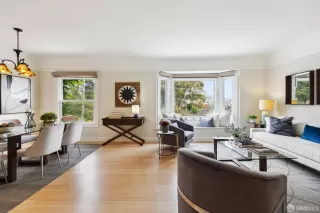 Photo #4: 424062719 Listing 