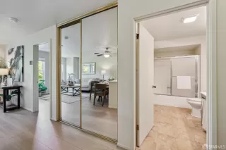 Photo #5: 424062787 Listing