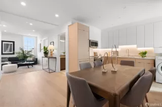 Photo #2: 424062960 Listing