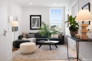 Photo #3: 424062960 Listing