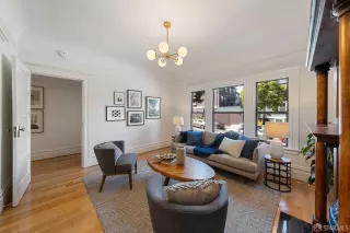 Photo #3: 424063698 Listing 