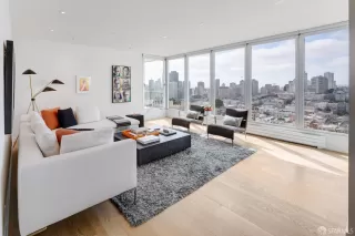 Photo #2: 424063861 Listing