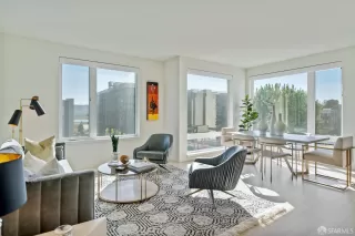 Photo #5: 424064609 Listing