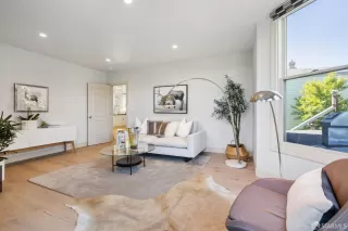 Photo #3: 424064835 Listing