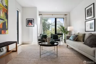 Photo #2: 424064962 Listing