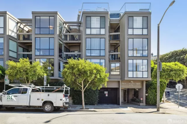 MLS: 424065338 Condo For Sale