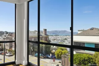 Photo #6: 424065338 Listing