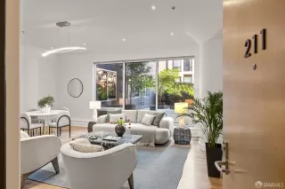 More Details about MLS # 424066467 : 733 FRONT STREET #211