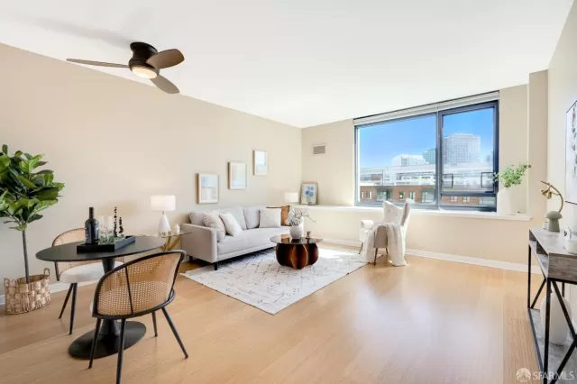 MLS: 424066488 Condo For Sale