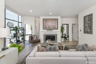 Photo #2: 424066870 Listing