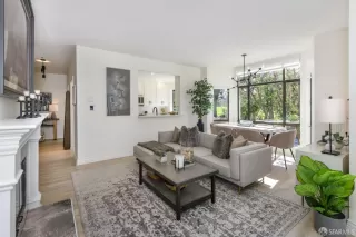 Photo #3: 424066870 Listing