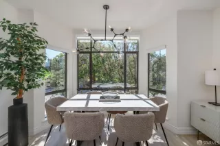 Photo #5: 424066870 Listing