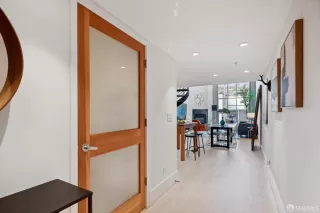 Photo #4: 424067806 Listing