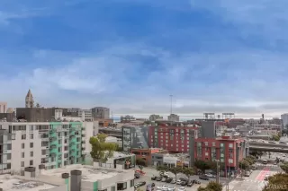 Photo #4: 424067835 Listing