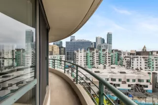 Photo #6: 424067835 Listing