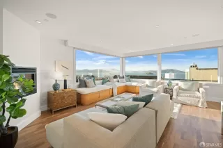 Photo #5: 424067959 Listing 