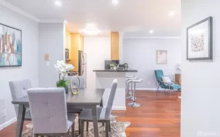 Photo #3: 424068141 Listing