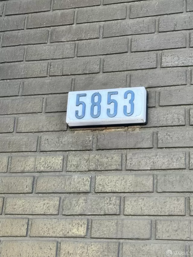 MLS: 424068303 Condo For Sale