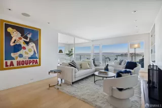 Photo #5: 424068318 Listing