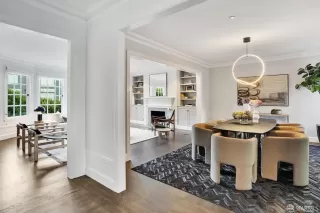 Photo #6: 424068356 Listing