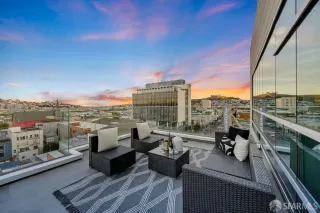 Photo #4: 424068410 Listing