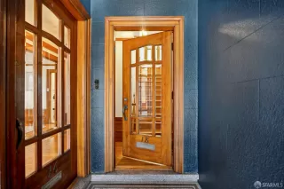 Photo #2: 424068456 Listing