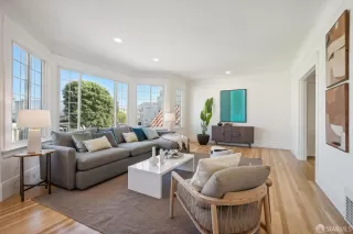 Photo #4: 424068531 Listing 