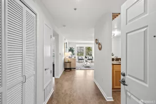 Photo #3: 424068869 Listing 