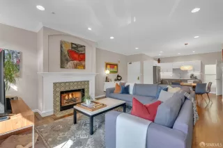 Photo #5: 424068926 Listing 