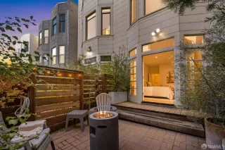 Photo #1: 424068972 Listing