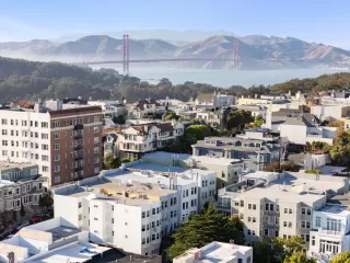 Photo #5: 424068972 Listing