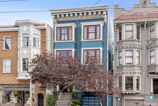 MLS: 424068998 Condo For Sale