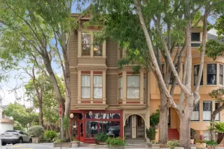 Photo #3: 424069091 Listing 