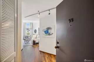 Photo #4: 424069101 Listing 