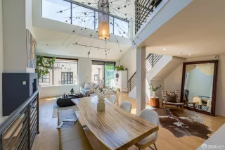 Photo #6: 424069345 Listing