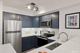 Photo #5: 424069573 Listing