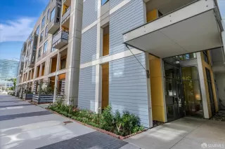 Photo #3: 424069698 Listing